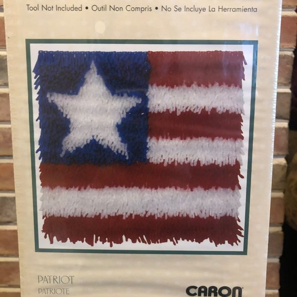 NIB Wonder Art Latch Hook Kit Patriot Flag 12x12 Caron - Picture 2 of 5